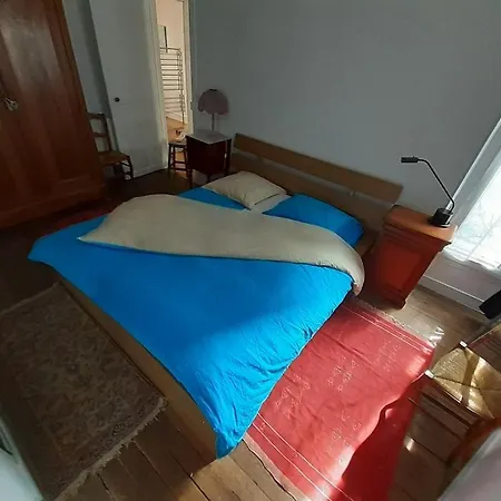 Apartment Petroff Paris